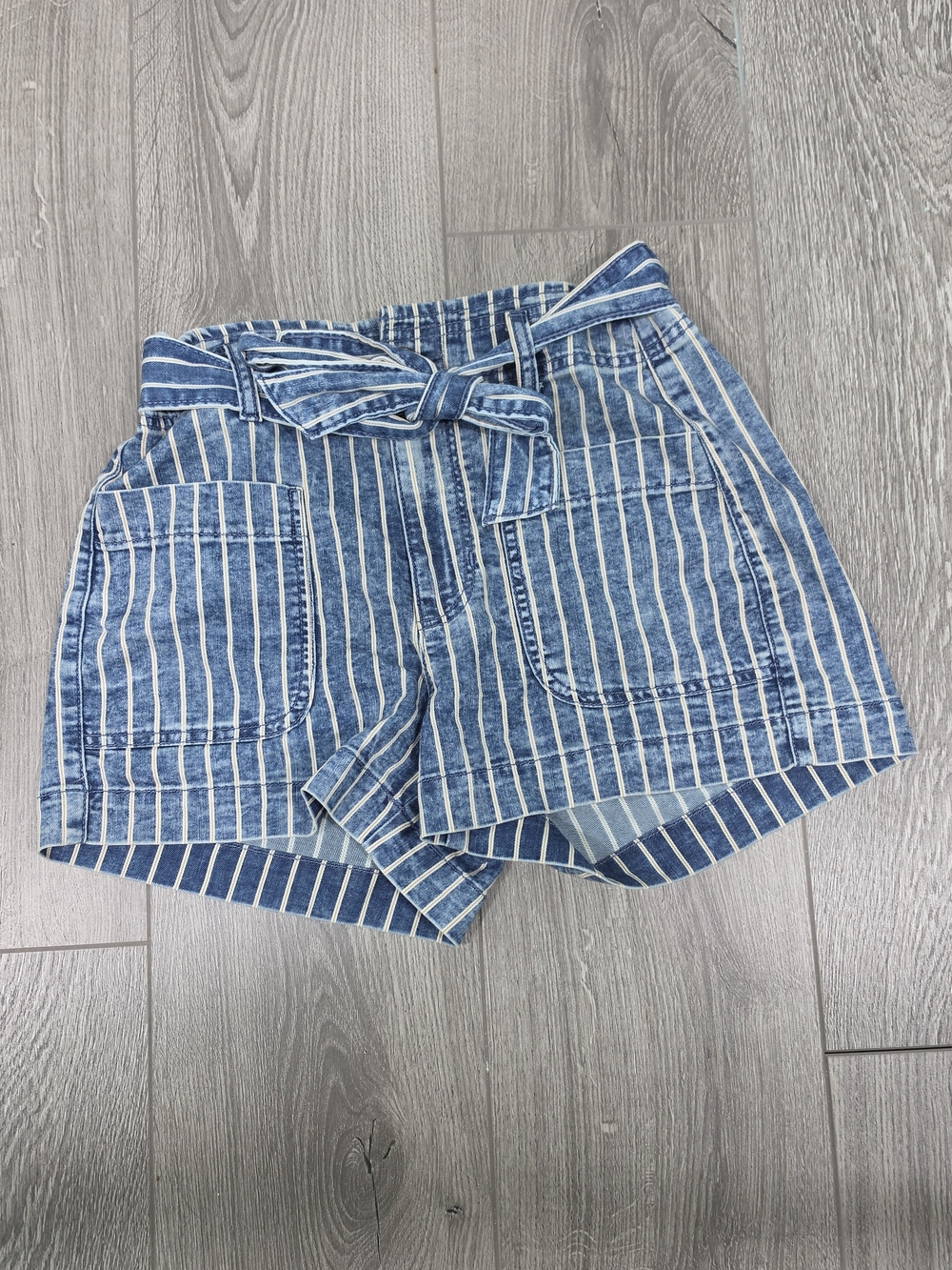American Eagle Outfitters Blue and White Striped Tie-Waist Jean Shorts